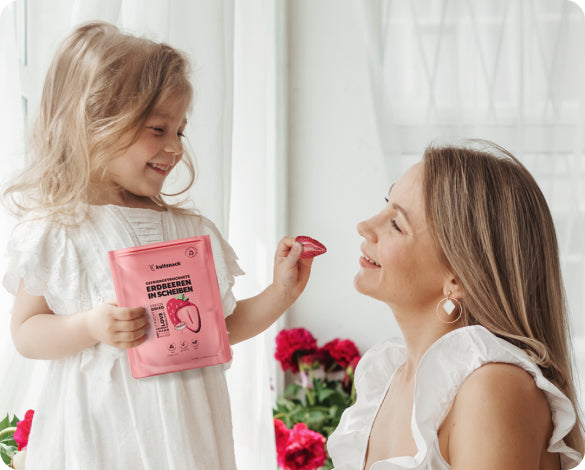 mother doughte strawberry 1080x1350.jpg